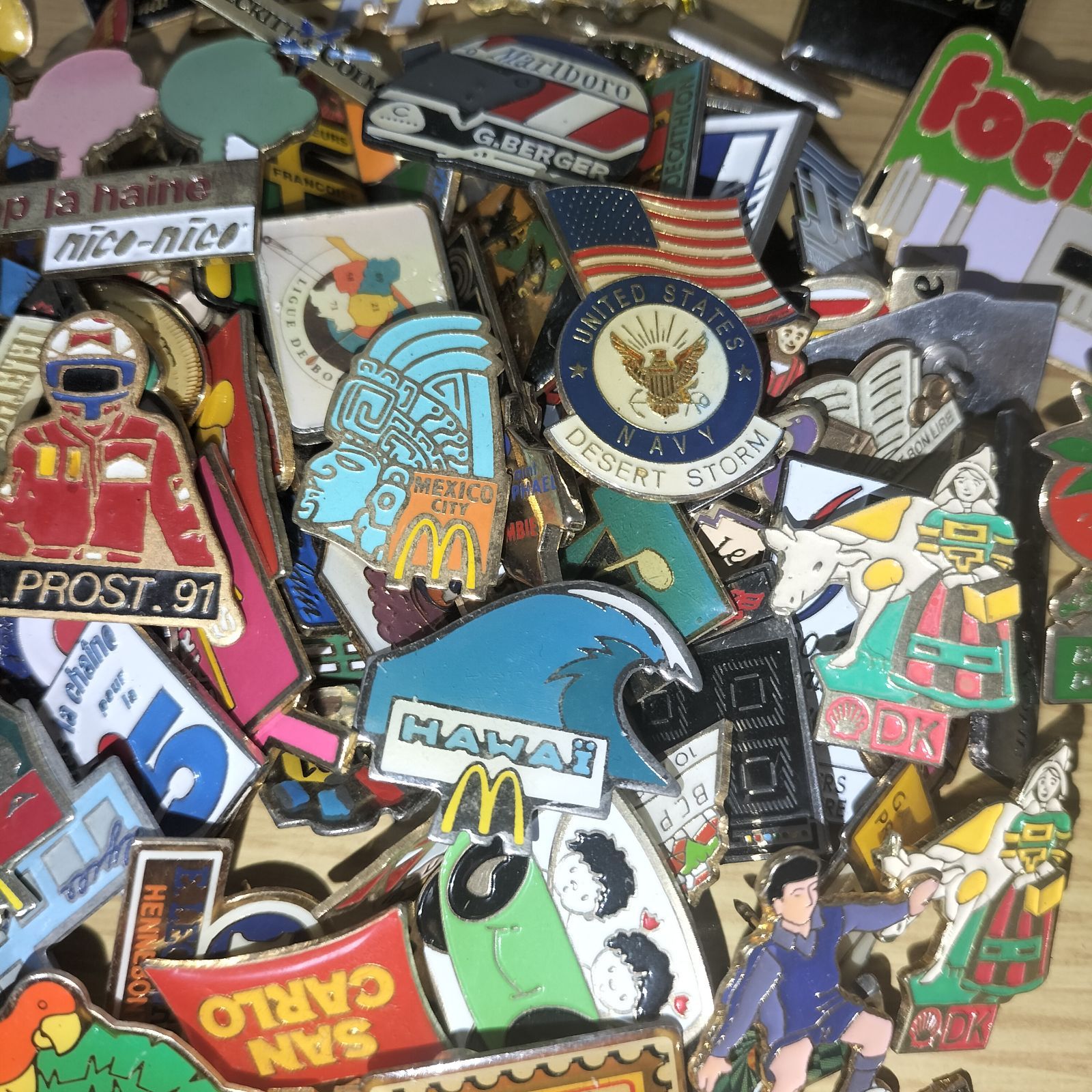 ピンバッジ 100個セット フランス雑貨 まとめ売り ピンズ ヴィンテージ