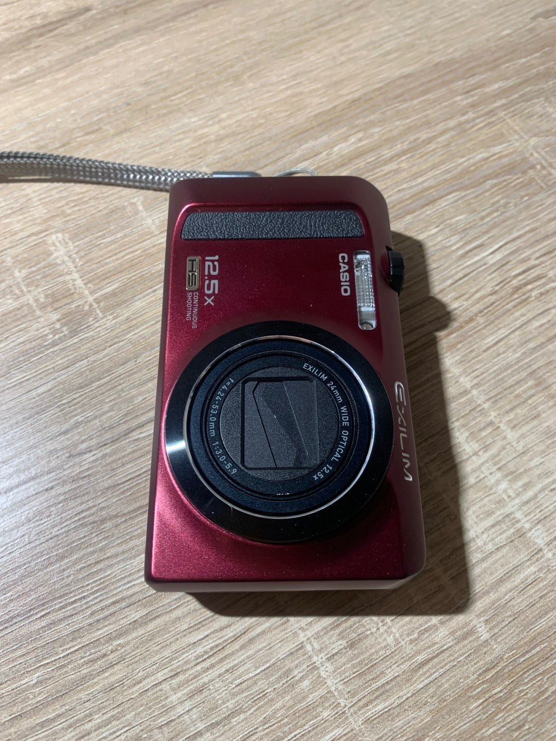 8499 Casio EXILIM EX-ZR300 レッド デジカメ 動作確認済み やや訳アリ