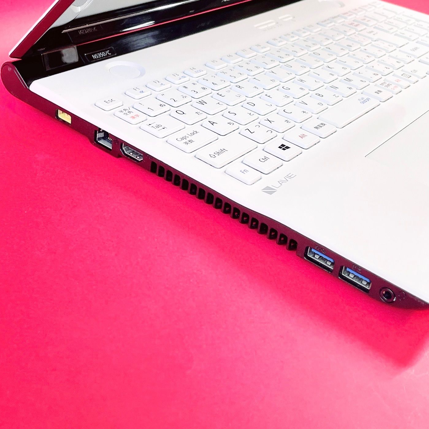 バッテリー良好‼️ブルーレイ見れる✨️初期設定済み すぐ使える