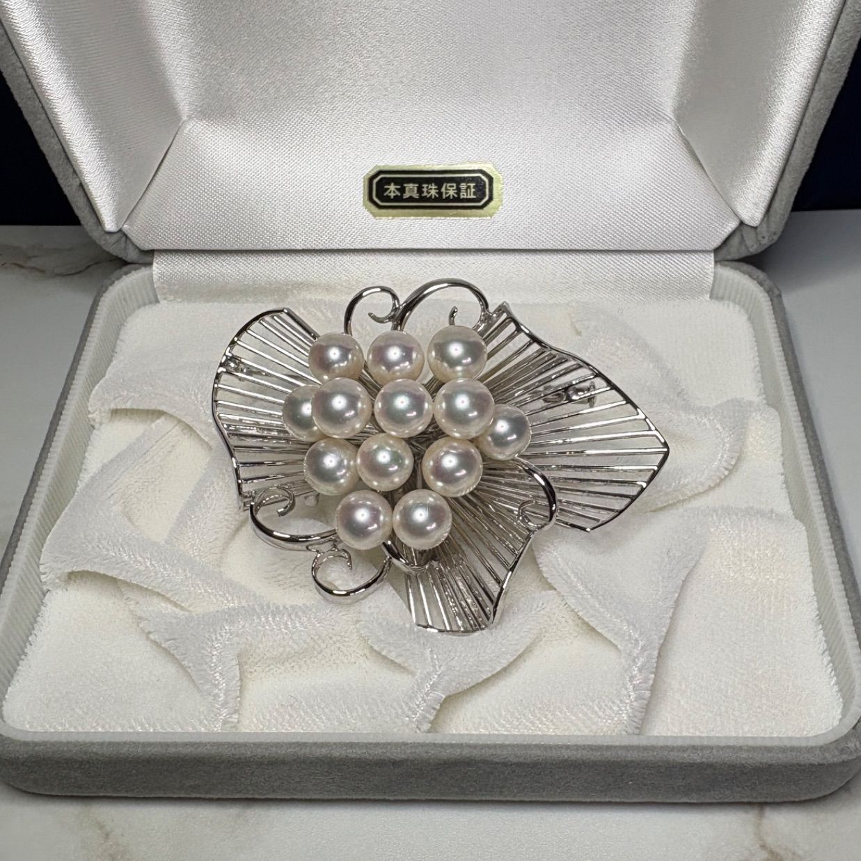 あこや本真珠 SVオビドメ/ブローチ(ケース付き) - メルカリ
