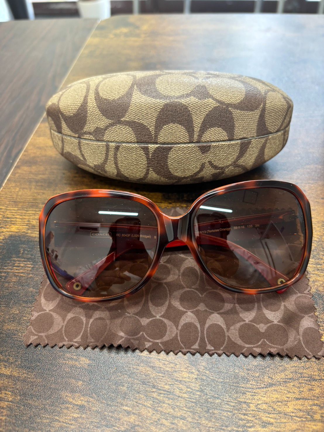美品】COACH サングラス orange ケース付き オーバルフレーム - メルカリ