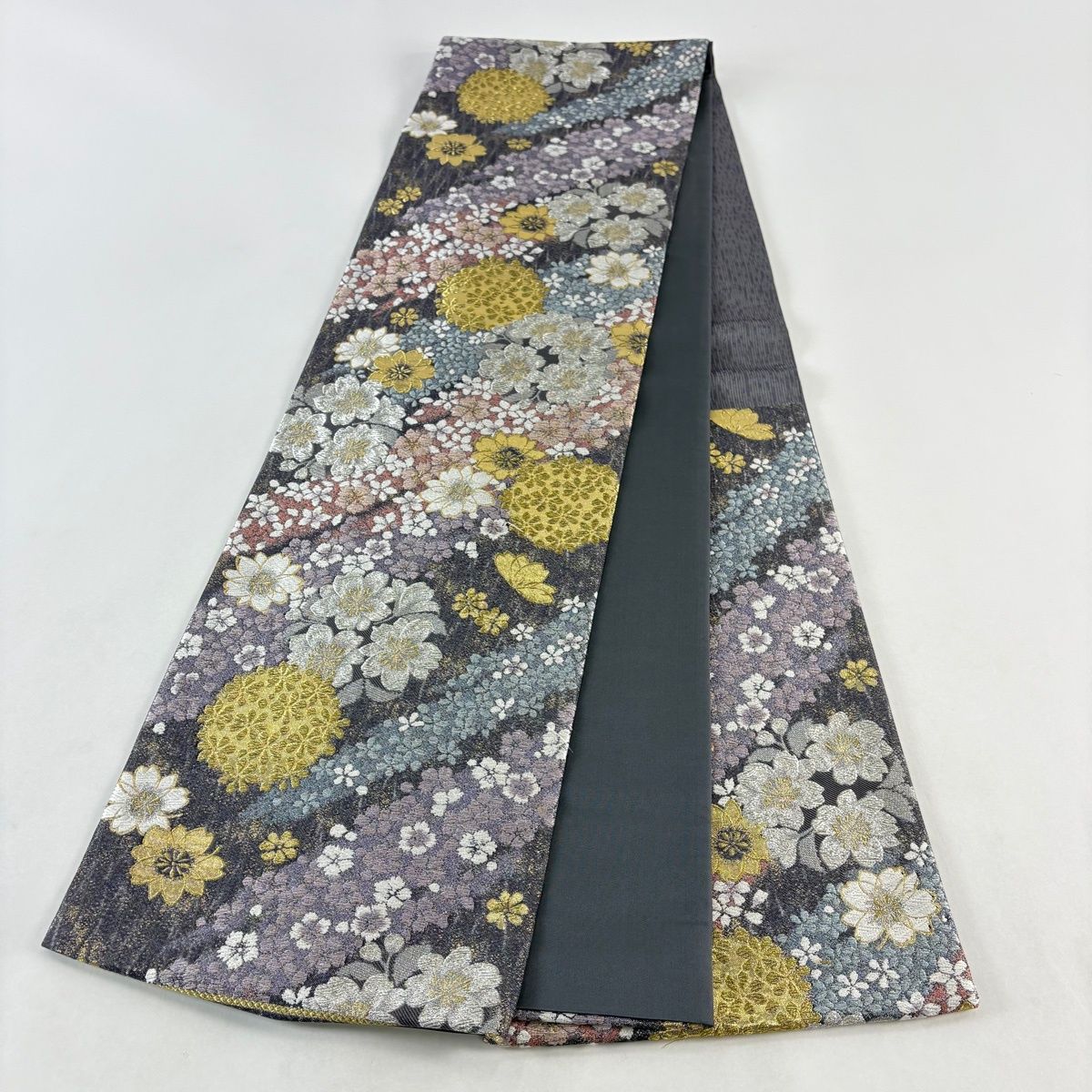 袋帯 秀品 桜 金銀糸 箔 灰色 六通 正絹 【中古】 - メルカリ