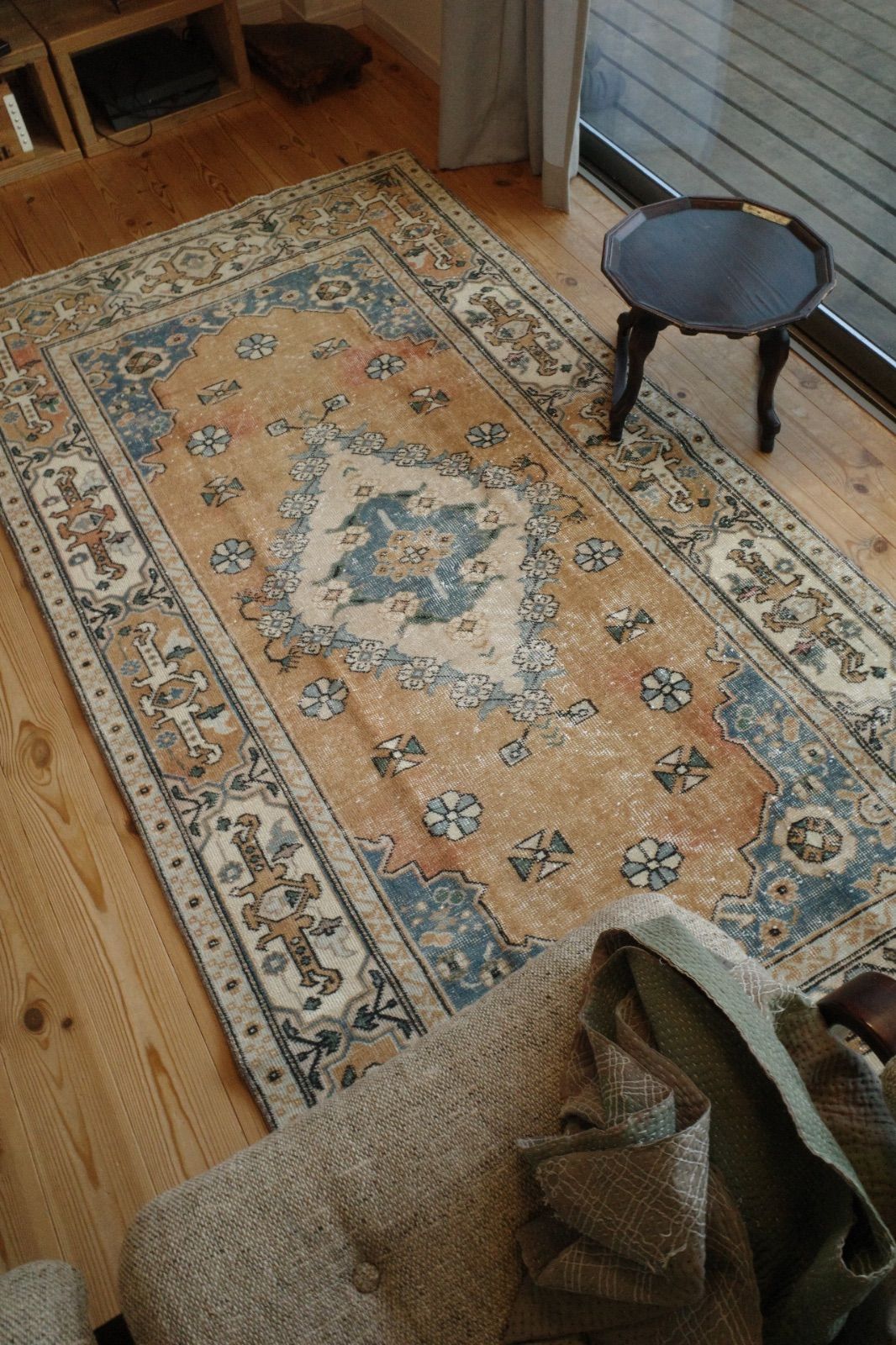 トルコ ヴィンテージラグ ペールオレンジ - メルカリ