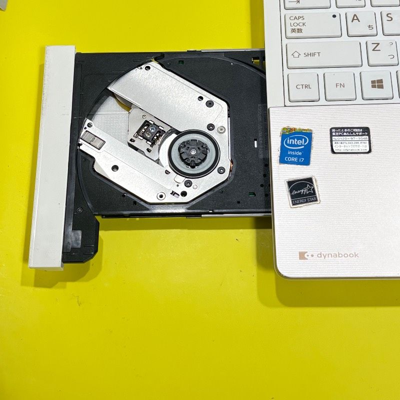 爆速Core i7☆美品☆dynabookノートパソコン☆メモリ8GB 新品SSD