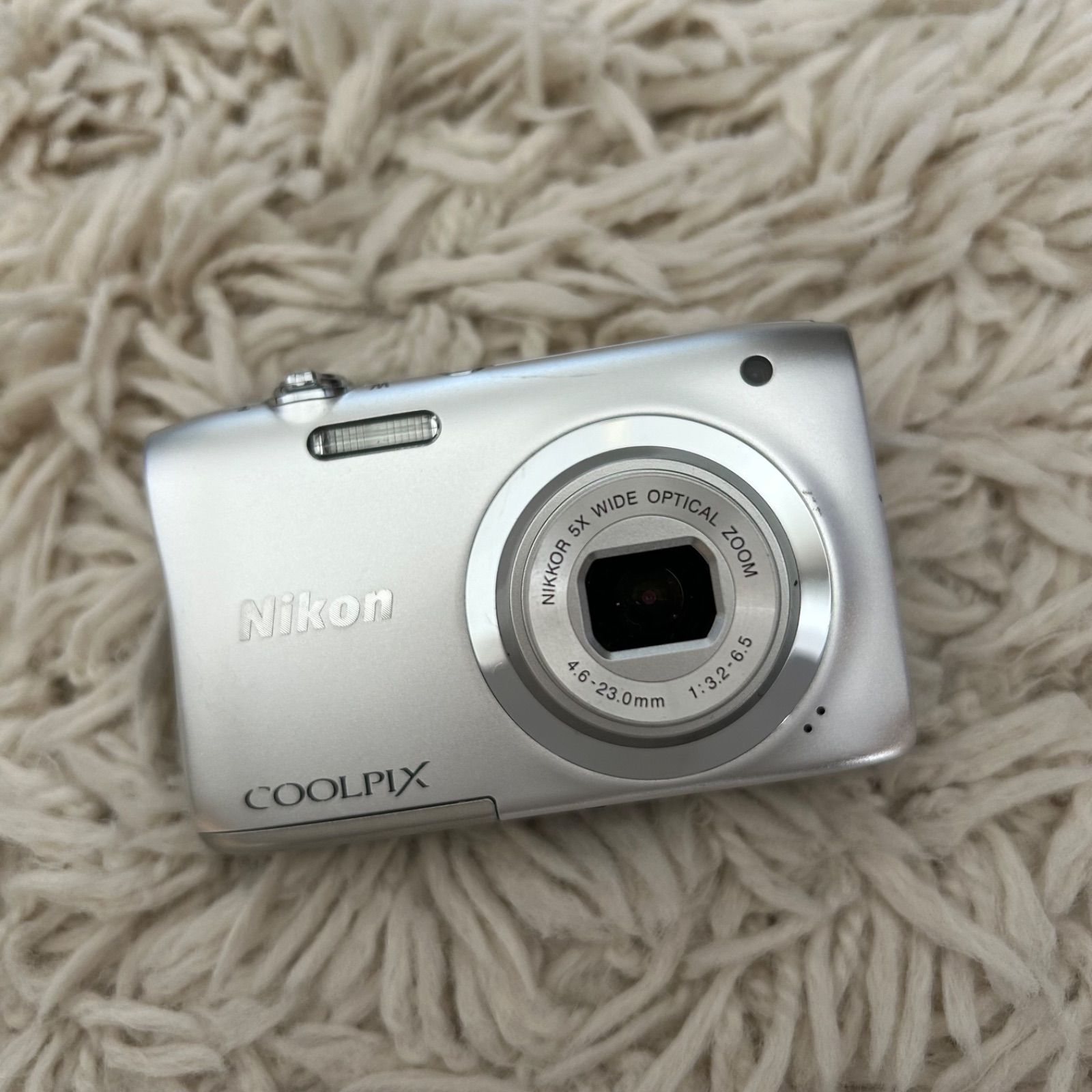 ✨大人気✨】Nikon COOLPIX A100 コンデジ 平成レトロ シルバー - メルカリ