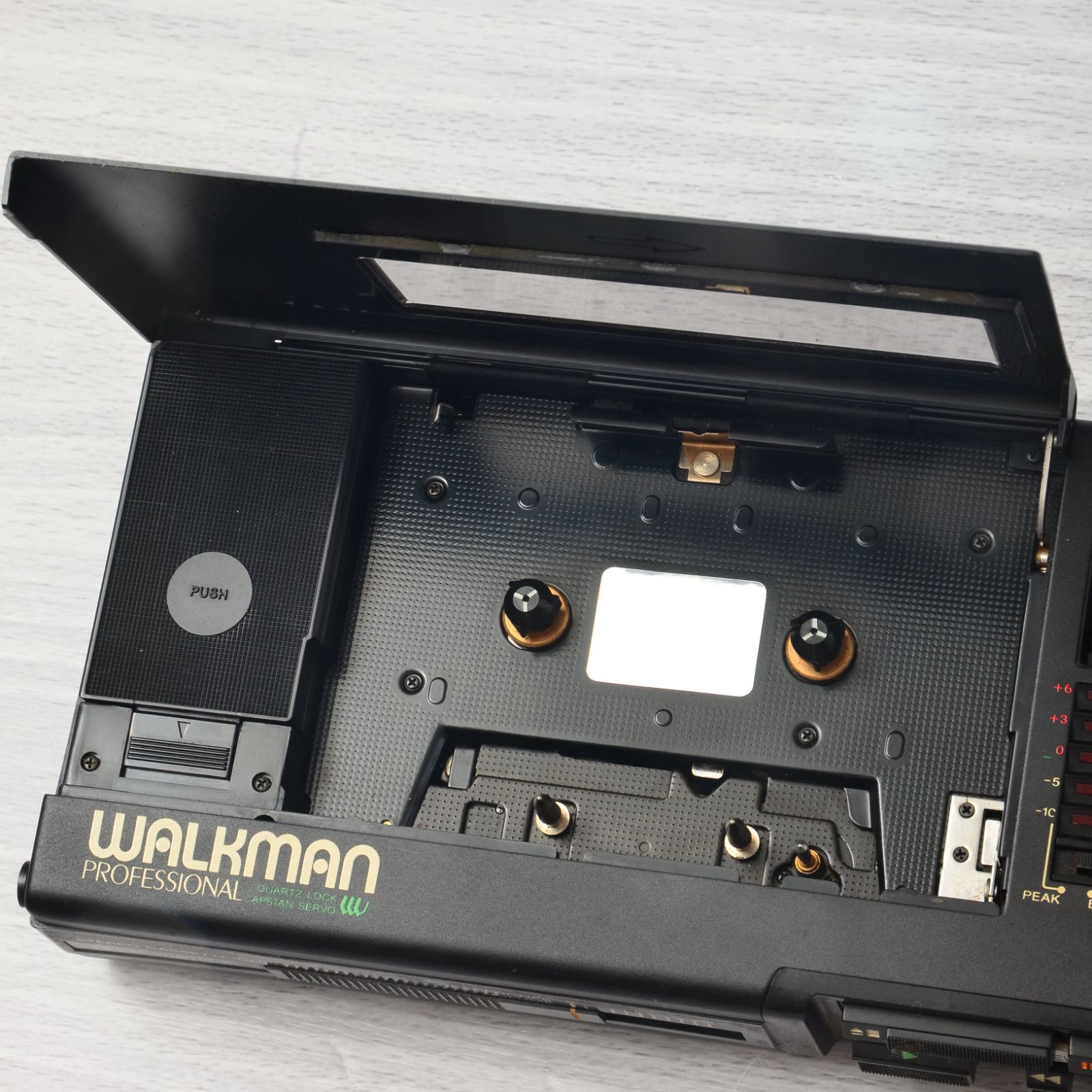 SONY WALKMAN WM-D6 カセットウォークマン プロフェッショナル