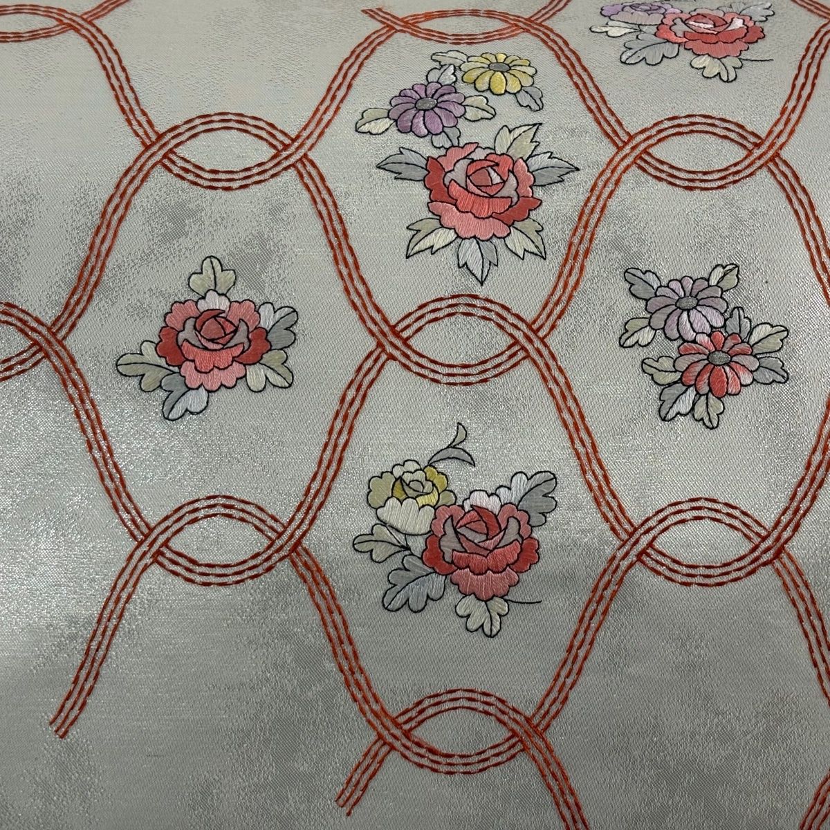 名古屋帯 優品 菊 牡丹 箔 刺繍 クリーム 正絹 【中古】 - メルカリ