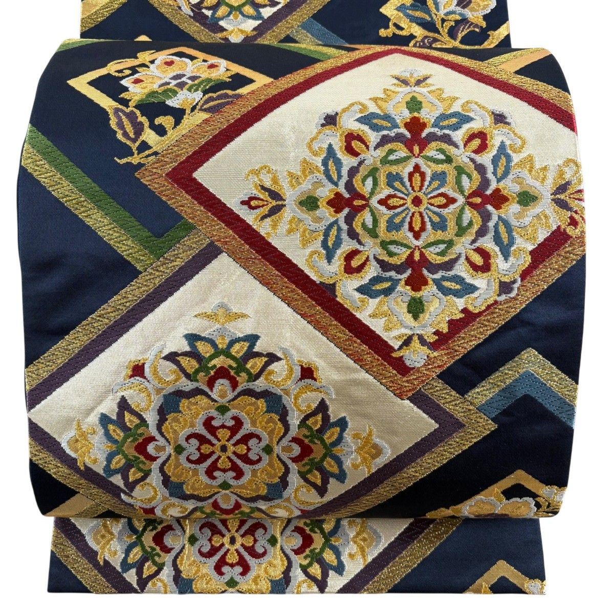 美品】 袋帯 秀品 華文 菱 刺繍 金糸 紺色 六通 正絹 【中古】 - メルカリ