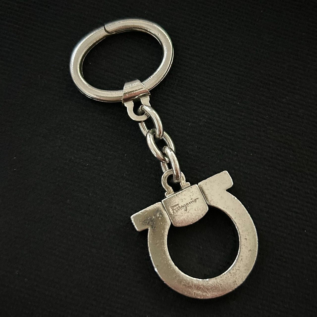 Salvatore Ferragamo フェラガモ ガンチーニ キーホルダー シルバー