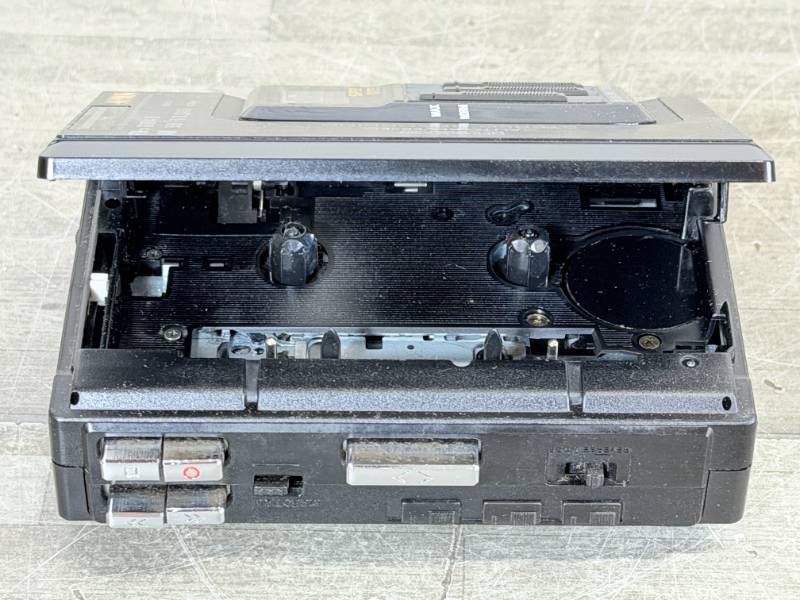 AIWA HS-J370 ステレオラジオカセットレコーダー アイワ オート