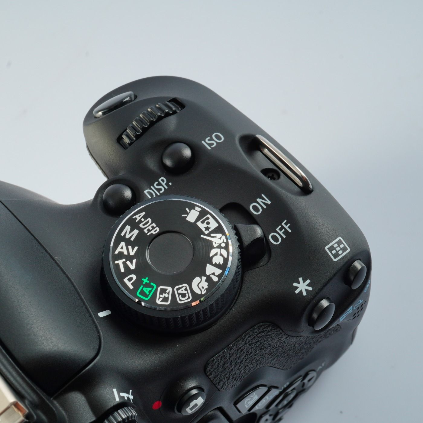 Canon キヤノン EOS Kiss X5 ( Rebel T3i ) + EF-S 18-55mm F/3.5-5.6