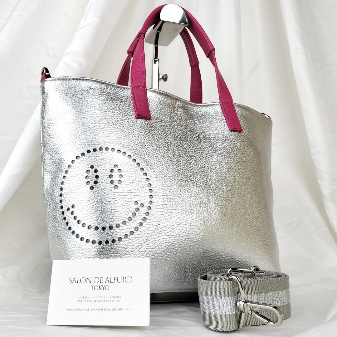 イタリアンレザー✨スマイルデザイン】 サロンドアルファード スマイル