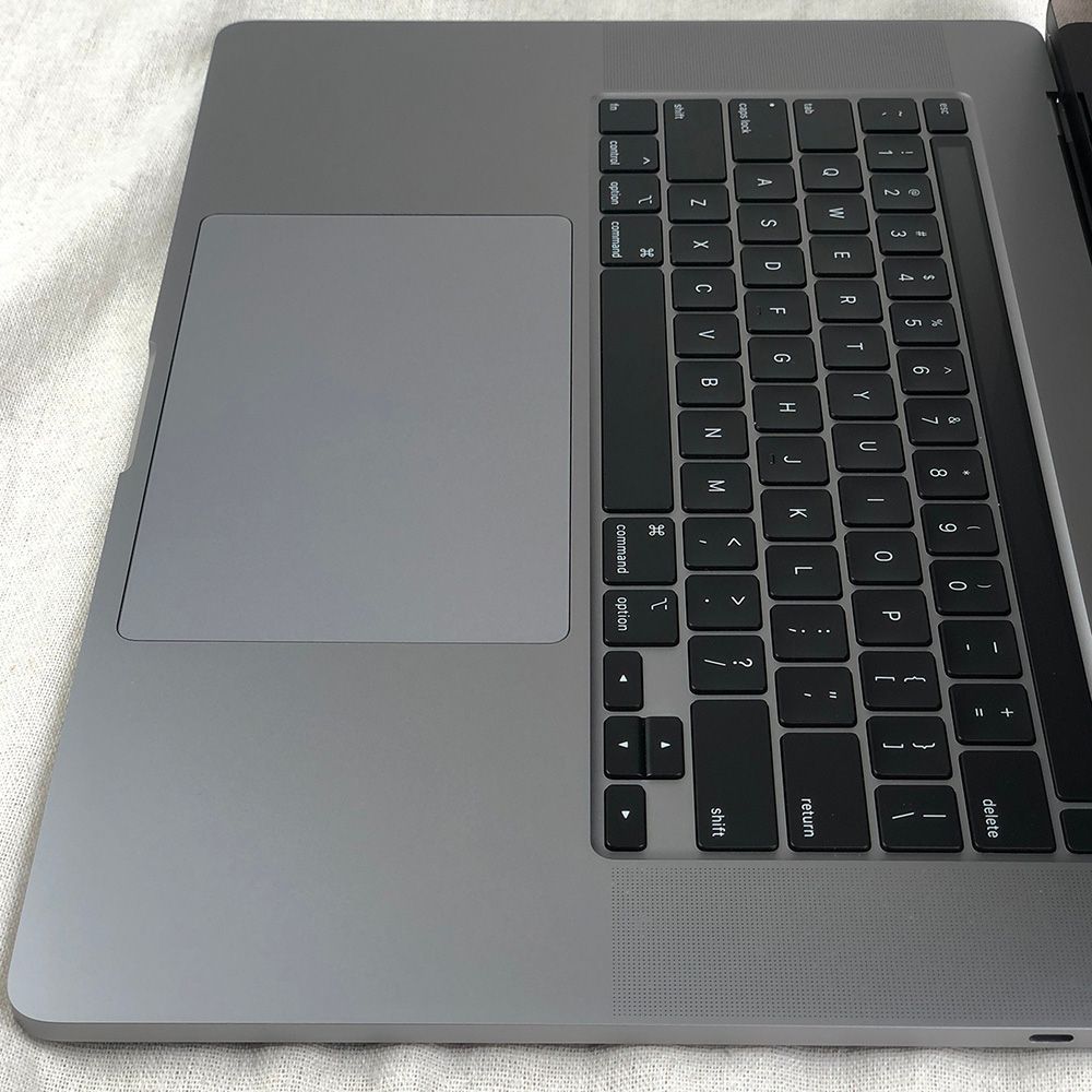 ◇ジャンク品・本体のみ◇Apple MacBook Pro (16インチ 2019)【Radeon