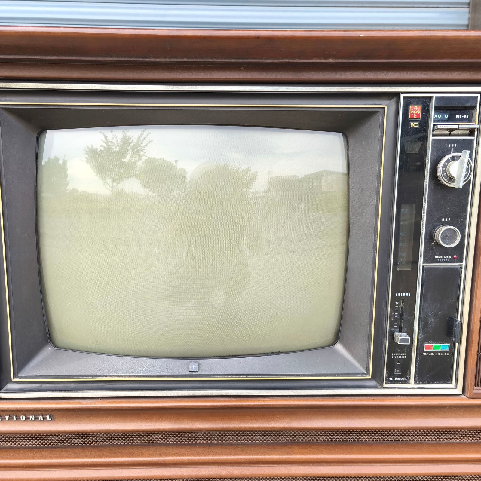 National(ナショナル)・レトロテレビ・カラーテレビ・TH-280D(N)・昭和