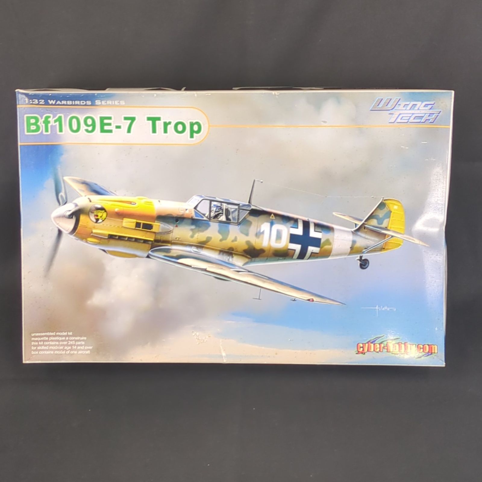 希少 1/48 アメリカ傑作機 P-51Dマスタング簡単組立接着剤塗装不要 6機