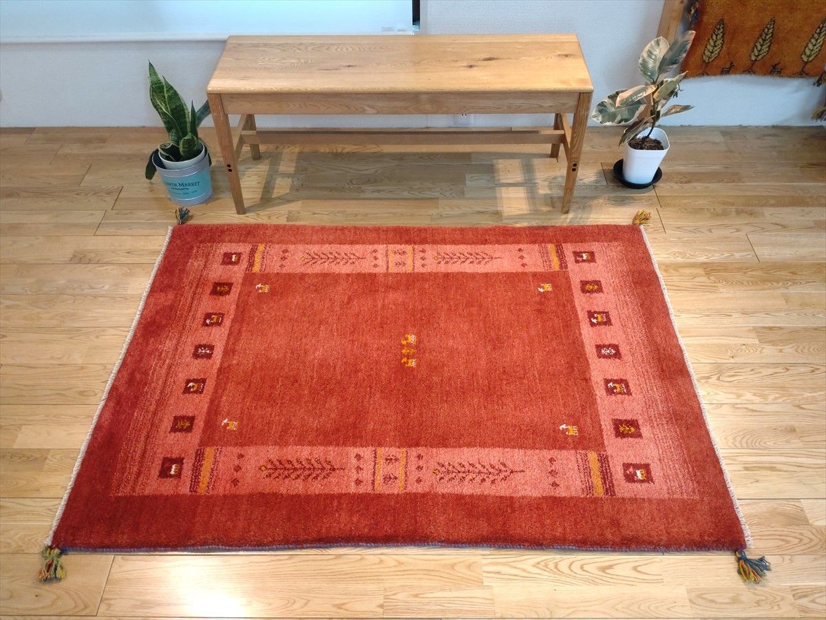 フラワーワンド】パキスタンヴィンテージウール絨毯 赤いアーモンド