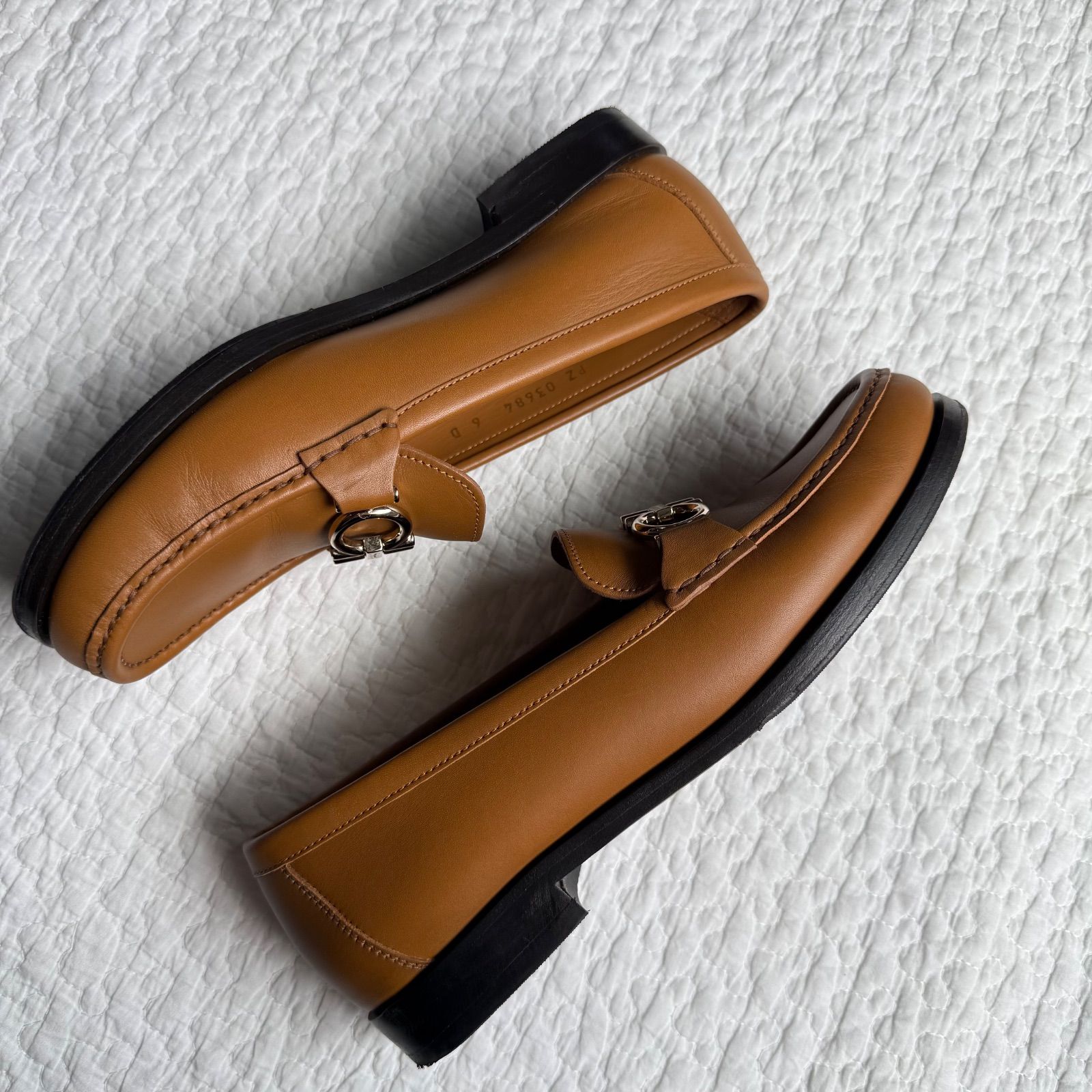 極美品 SalvatoreFerragamo サルヴァトーレフェラガモ ROLO ダブル