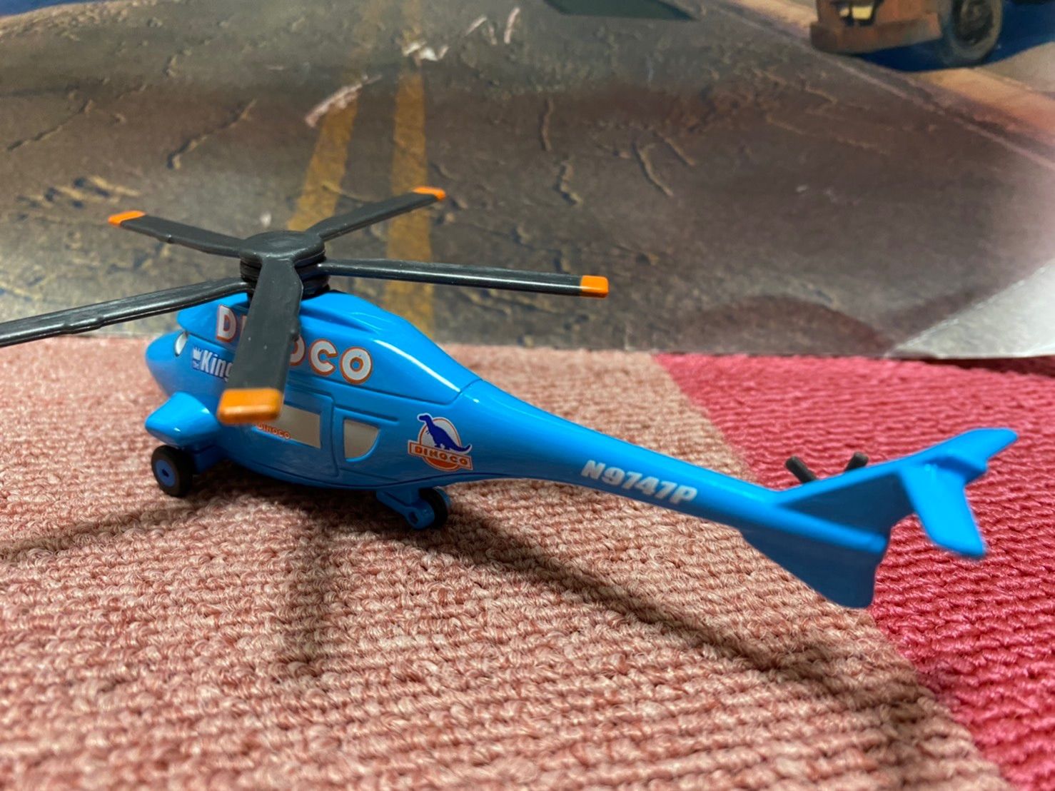 超希少！絶版 カーズ ダイナコヘリコプター 超希少！絶版 カーズ