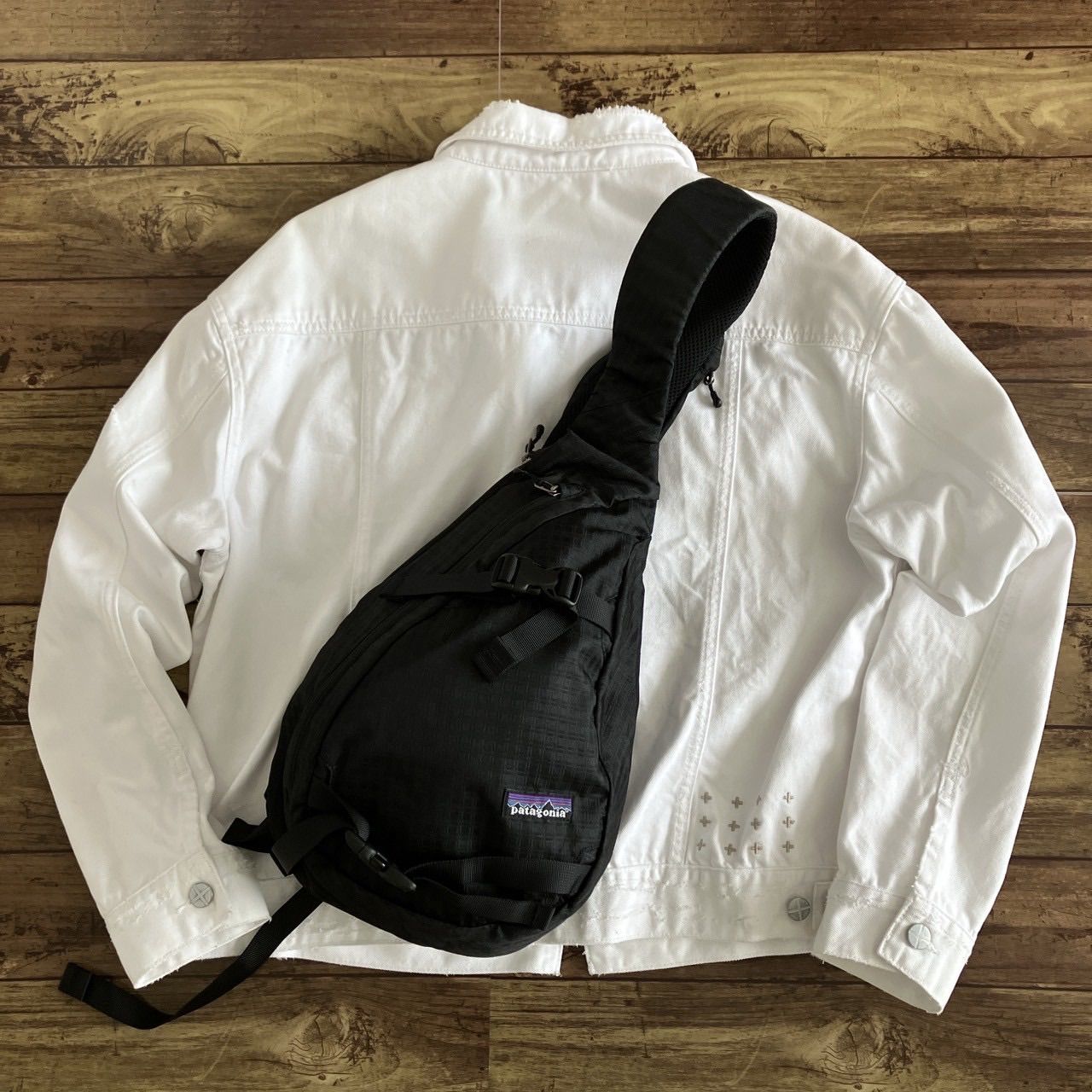 美品！廃盤！patagonia スリングバッグ ワンショルダー y2k - メルカリ