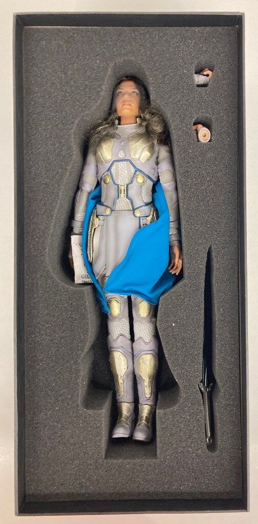 新品 Thunder Toys ヴァルキリー & ペガサス アベンジャーズ 新品