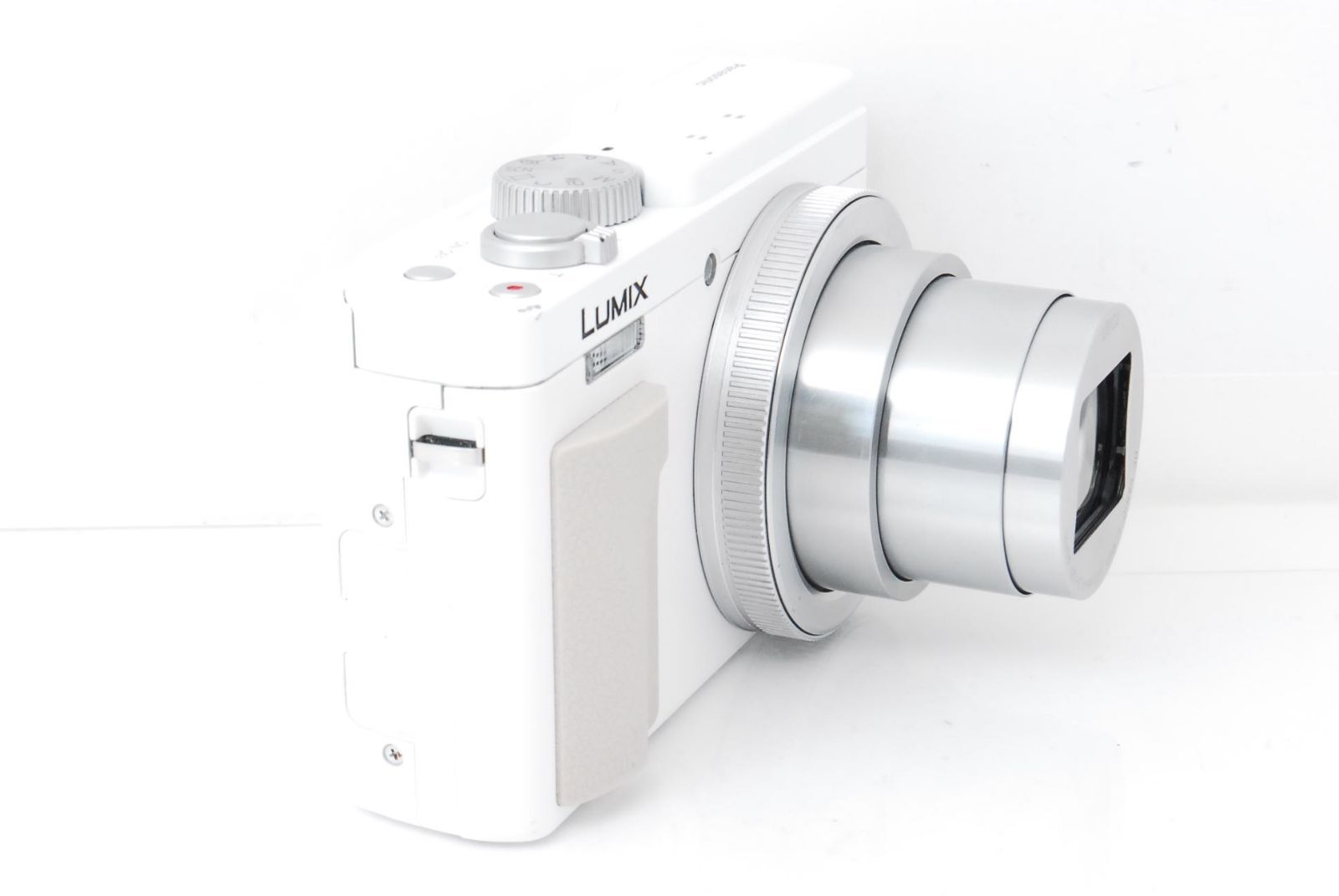 ❤️旅行に最適♪高倍率ズーム＆4K対応☆パナソニック LUMIX DC-TZ95