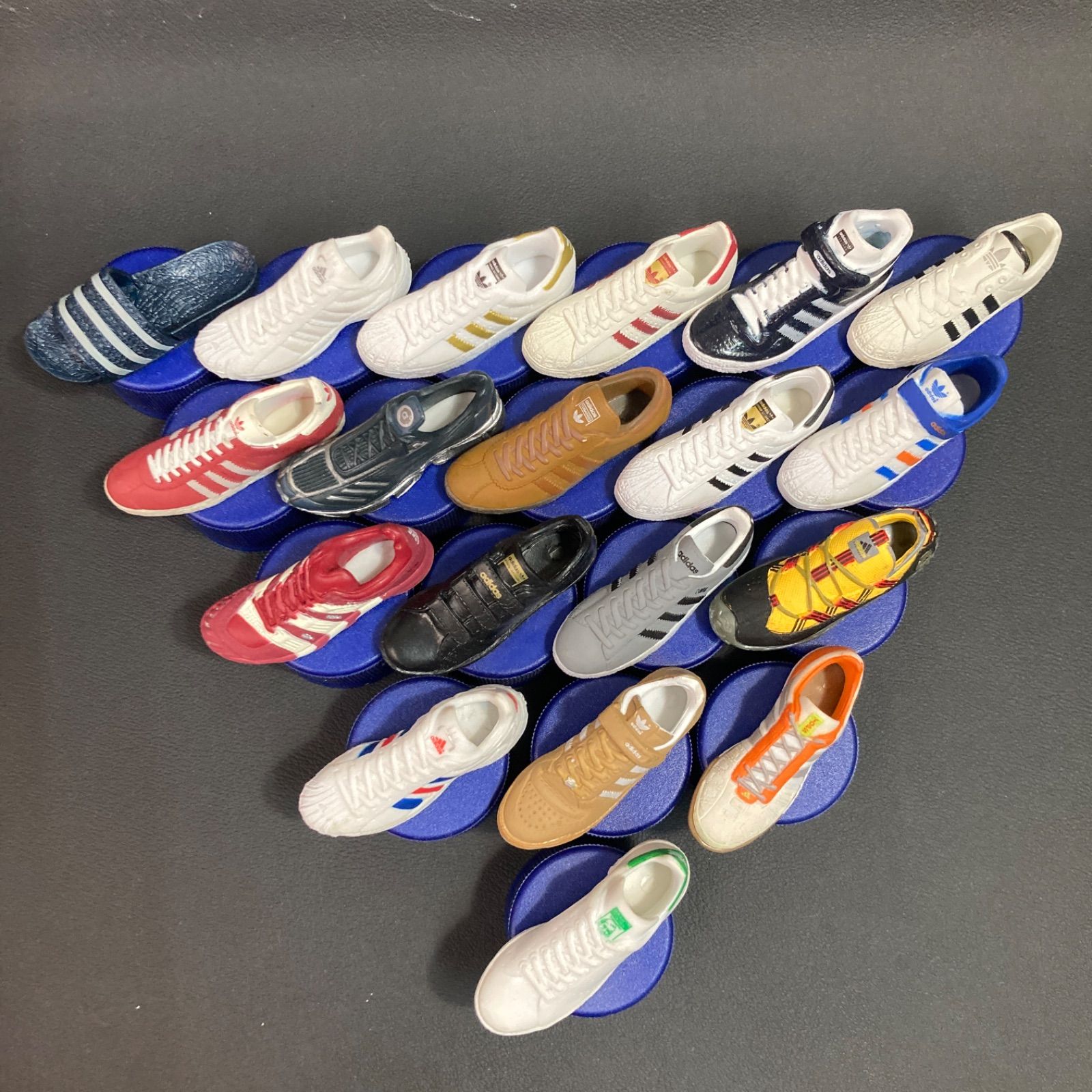 ペプシ ボトルキャップ adidas アディダス スニーカー フィギュア