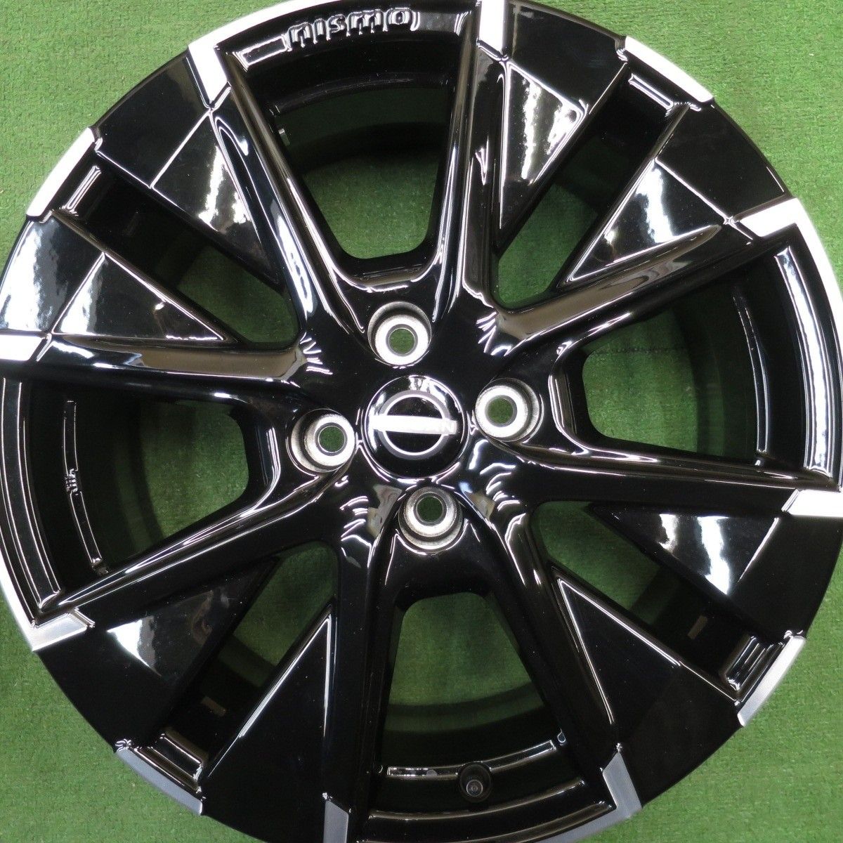 送料無料] 新車外し☆日産 E13 ノート オーラ ニスモ 純正 ホイール 17