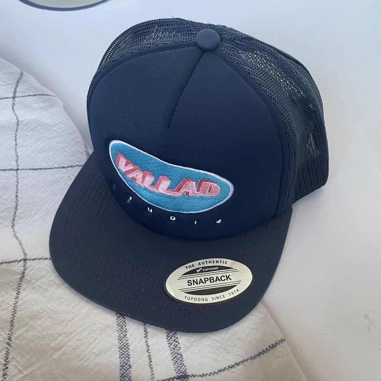 VALLAD STUDIOメッシュキャップ - メルカリ