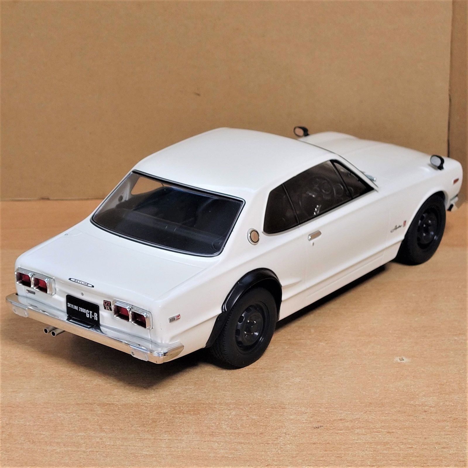 1/18 日産GT-R ハコスカ ホワイト スカイライン2000GT-R - メルカリ