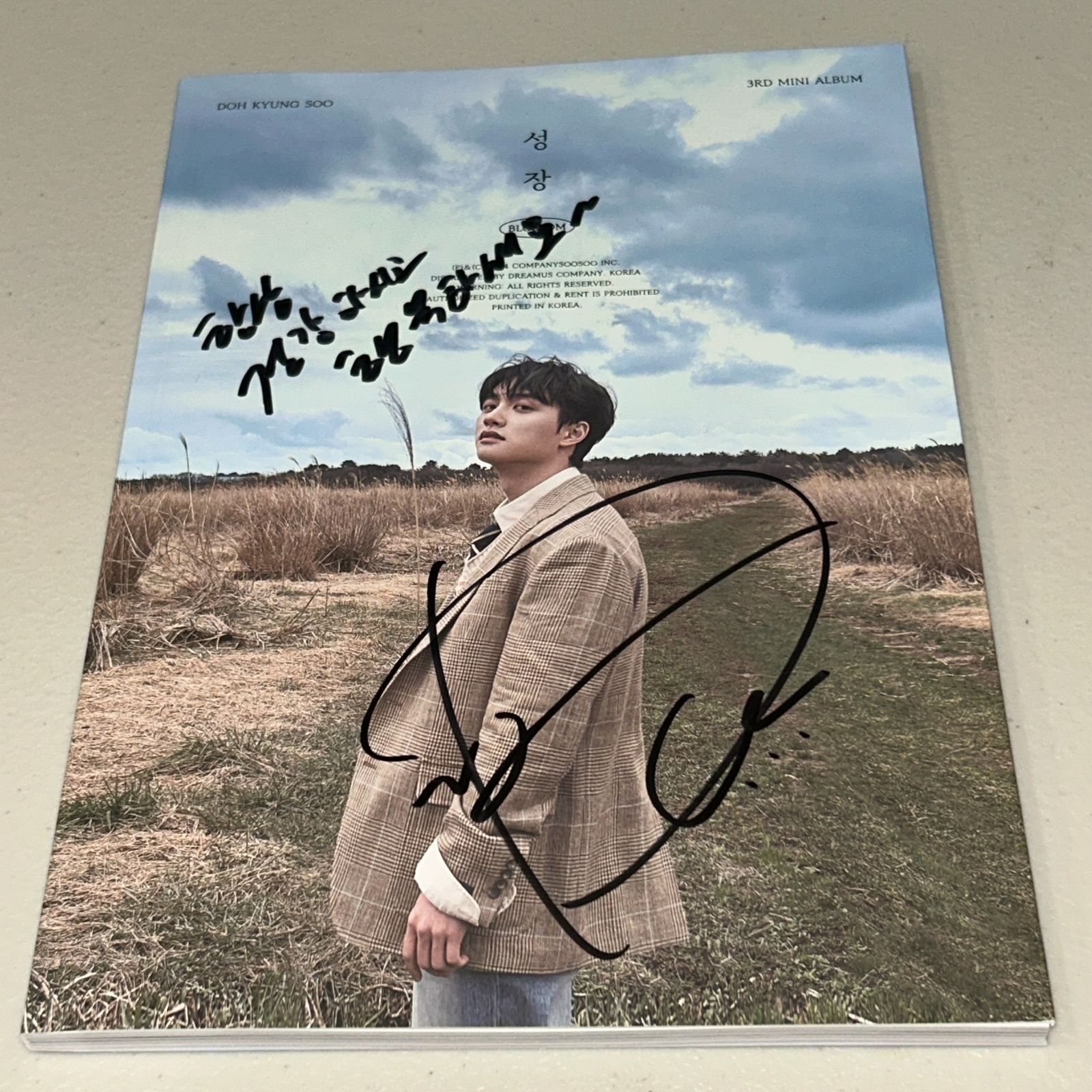 ド·ギョンス 直筆サイン「BLOSSOM」MARS ver. - メルカリ