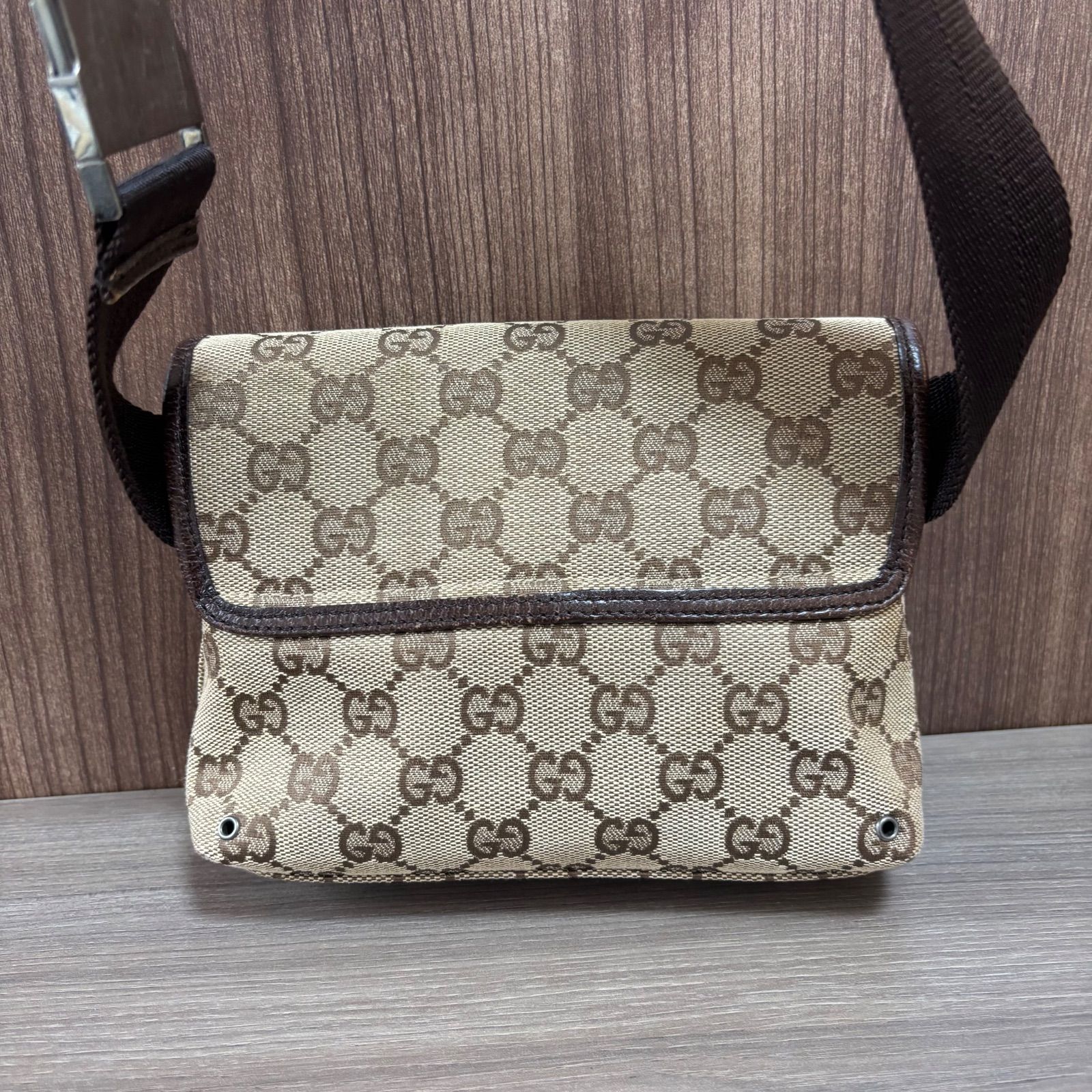 ☆グッチ GUCCI GG柄 ウエストバッグ ロゴ ボディバッグ GGキャンバス