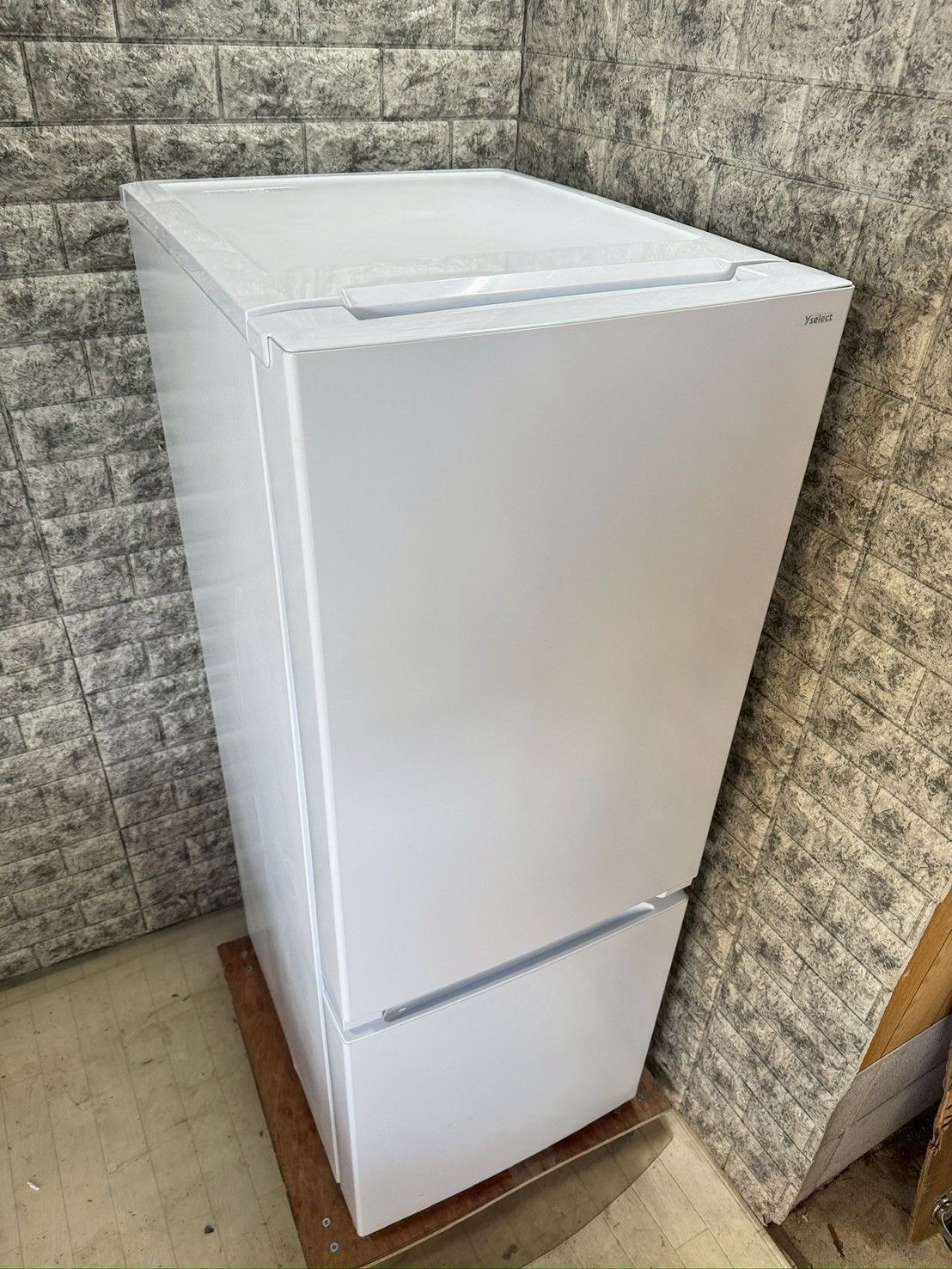 大阪送料無料☆3か月保障付き☆冷蔵庫☆2023年☆YRZ-F15J☆R-296