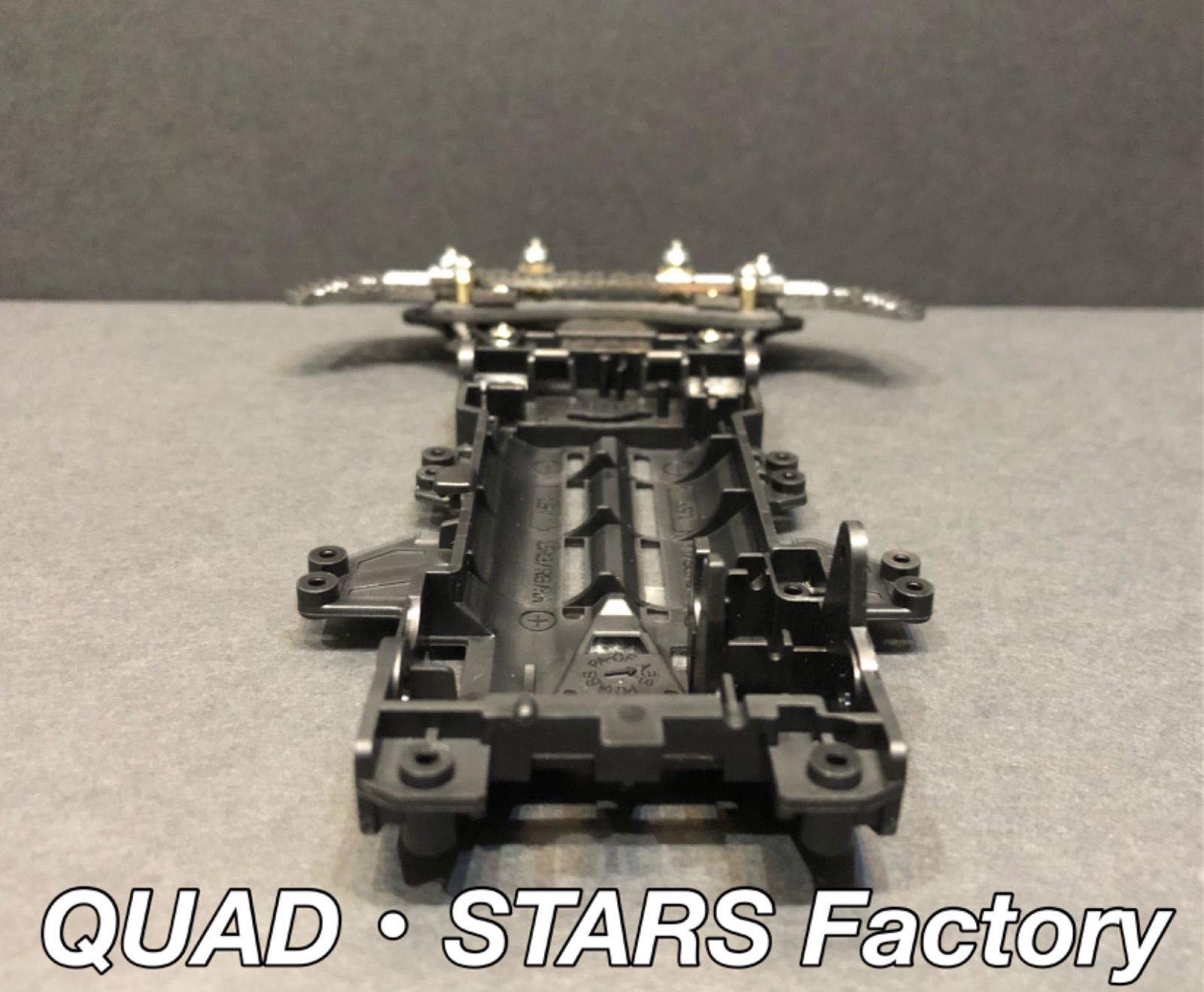 ミニ四駆・カスタムパーツ】VZシャーシ用 2軸ATピボットバンパー J