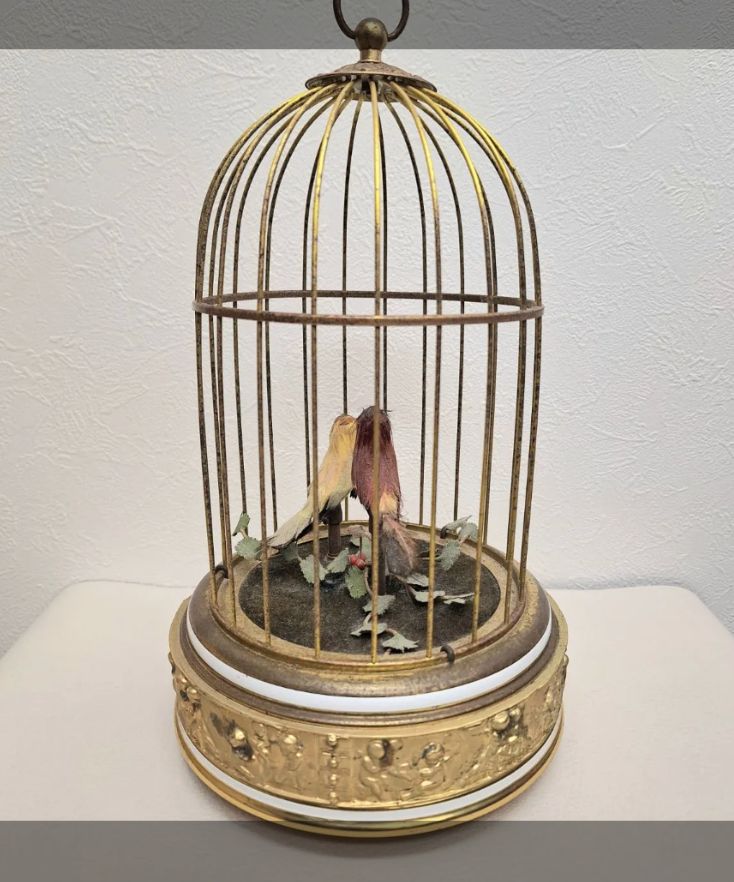 リュージュ オルゴール CH4/50 約50年物です。 アンティーク