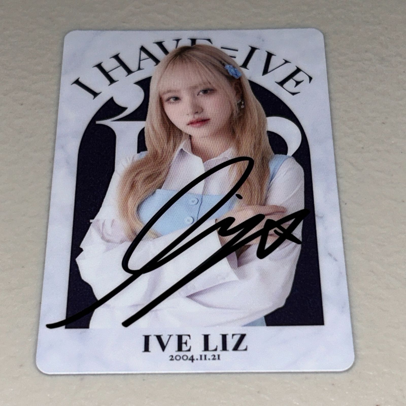 IVE リズ 直筆サイン ウェハース 封入トレカ - メルカリ