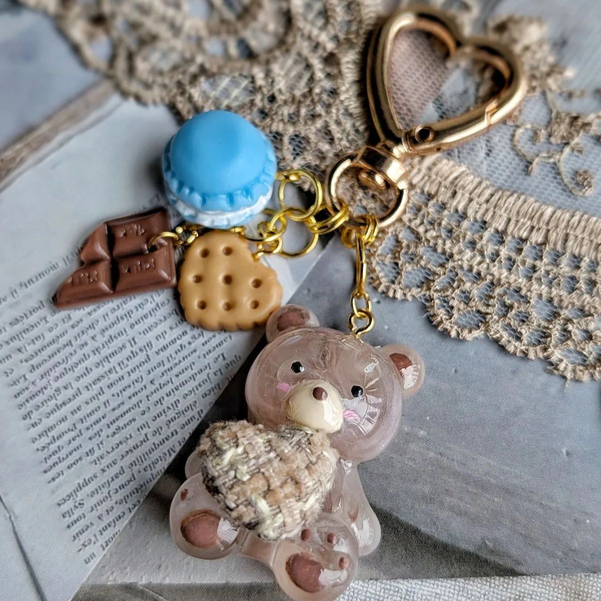 カフェラテ くまちゃん ♡ キーホルダー 大きめサイズ 【お菓子と一緒