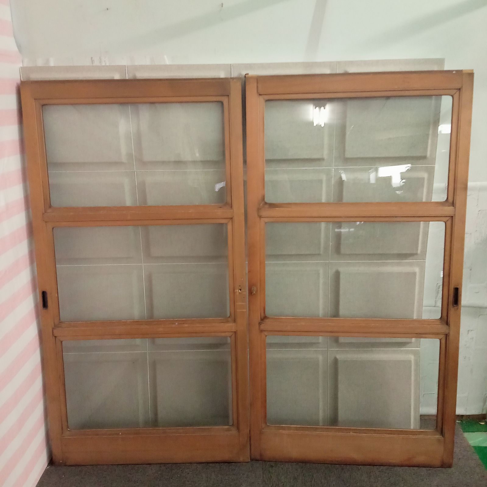 ◯ ガラス戸 建具 2枚セット 引き戸 鍵付き 昭和 レトロ B - メルカリ