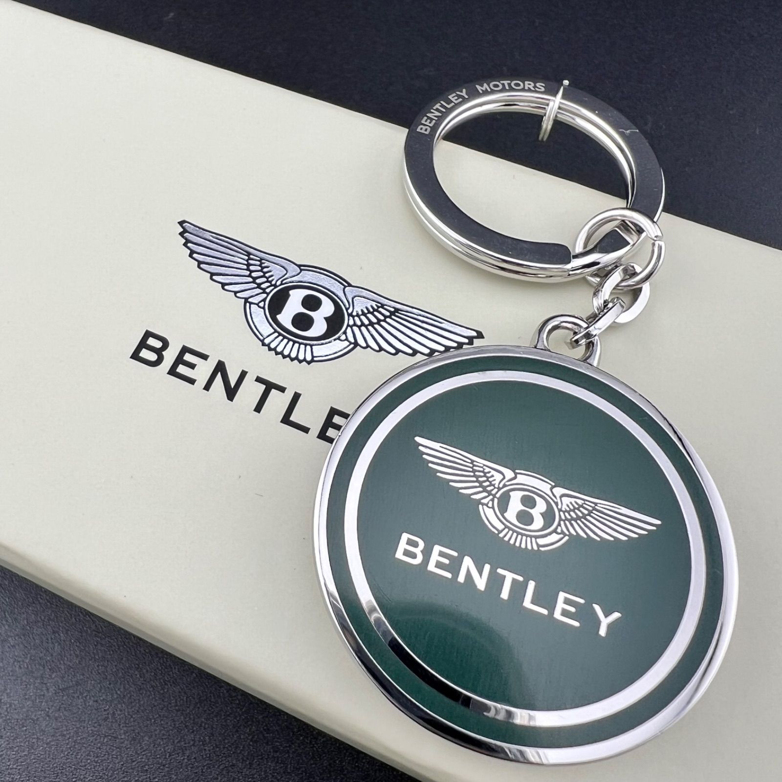 BENTLEY ベントレー キーホルダー キーリング グリーン - メルカリ