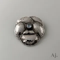 2026年最新】ジョージジェンセン ブローチ 113の人気アイテム - メルカリ