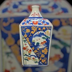 古伊万里 色絵金襴手 松竹梅花唐草模様四方瓶 角徳利 酒器 四方瓶