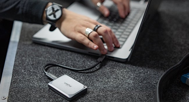 Crucial X9 Pro 1TB Portable SSD | CT1000X9PROSSD9 | Crucial JP