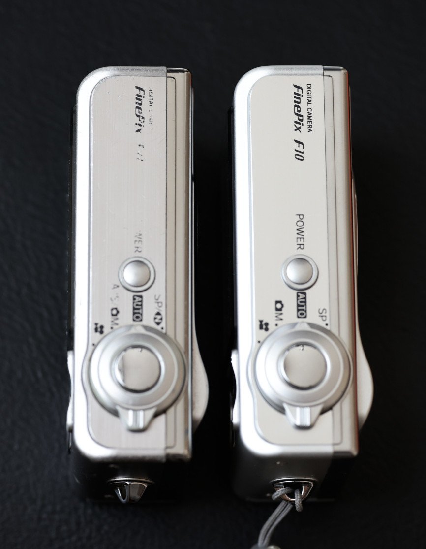 FUJIFILM FinePix ｜フジフィルムファインピクス 「F10 VS F11