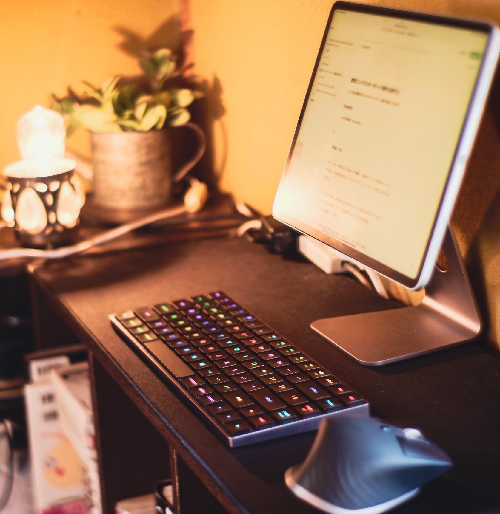 VISSLES LP85 keyboard】”極薄メカニカル式キーボード“レビュー｜書店