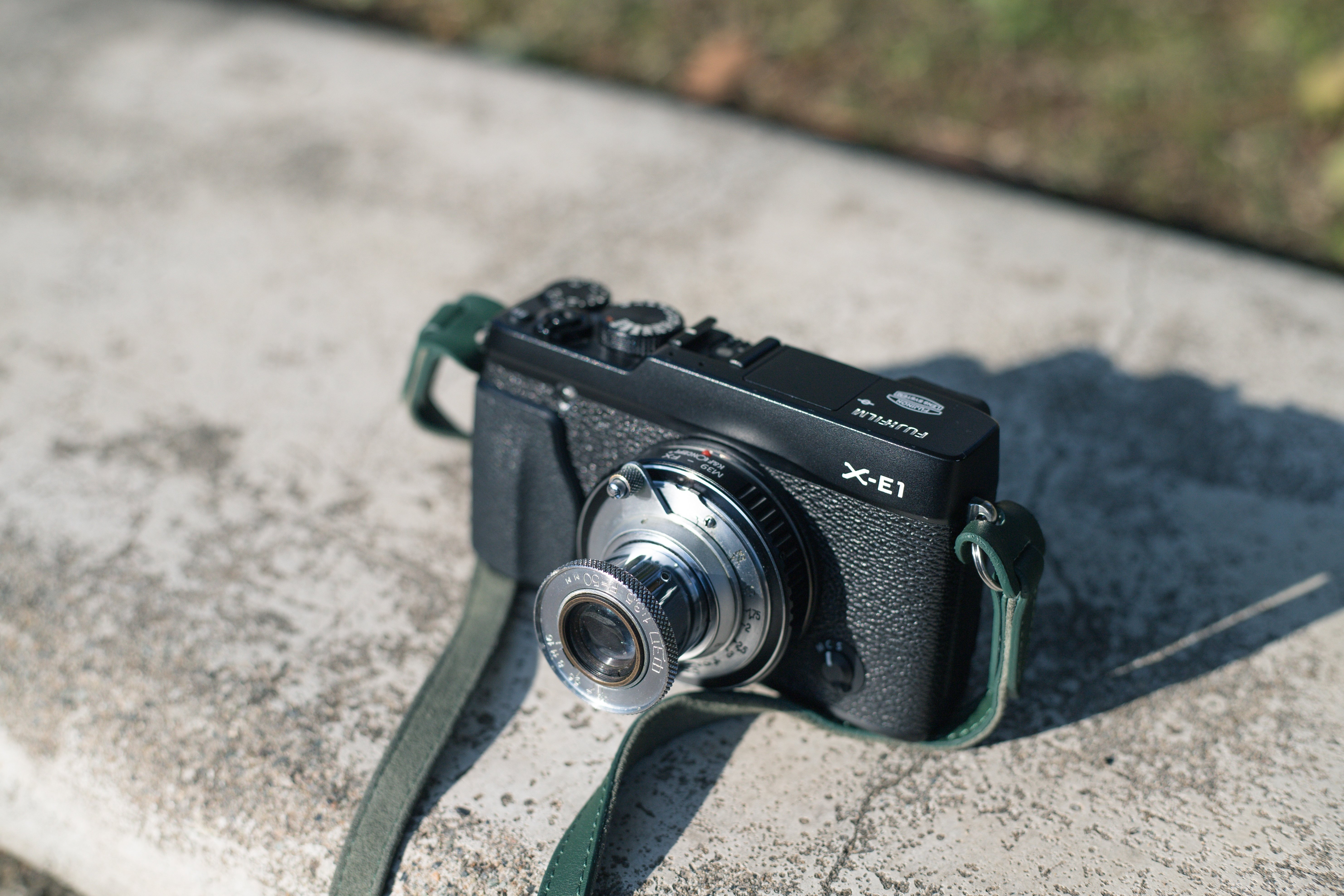 Fujifilm X-E1 ミラーレス一眼カメラ オールドレンズバッテリー3個