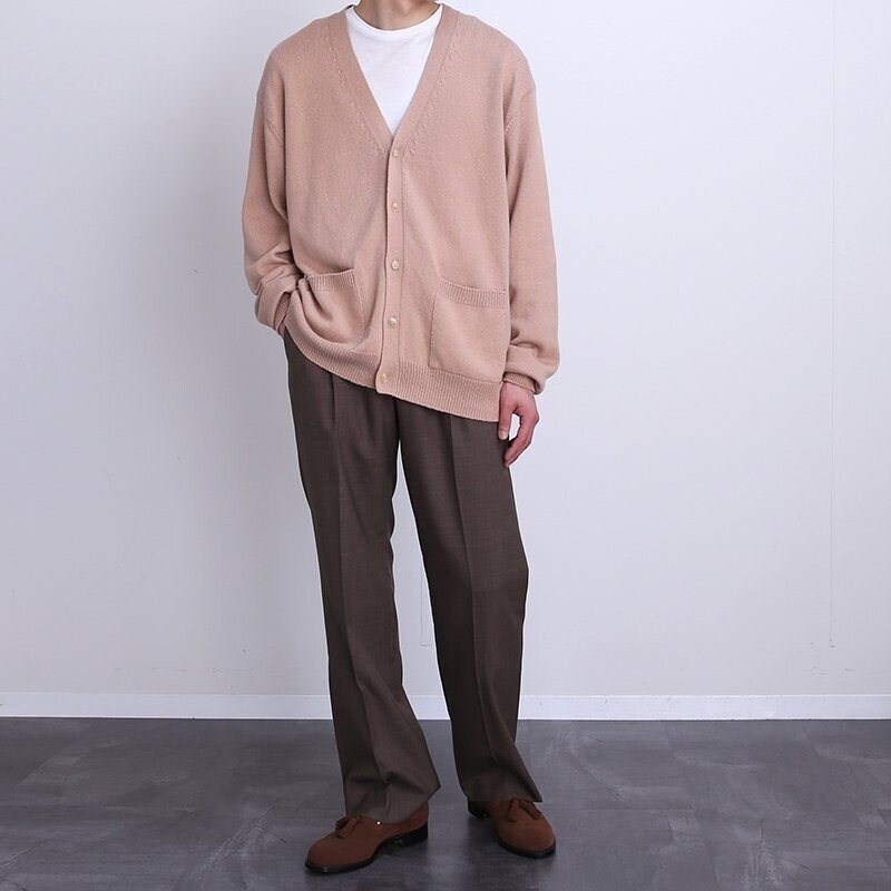 即戦力！BATONERより新作のSUPER SOFT V NECK CARDIGAN入荷です