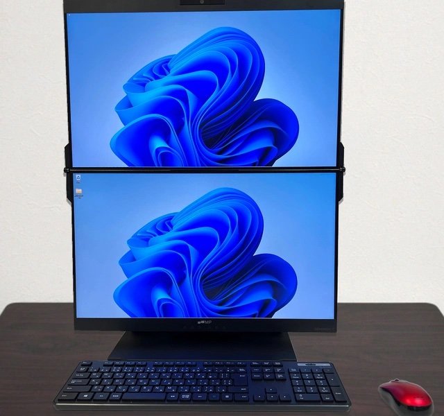 ディスプレイ縦2枚！折りたたみ式デュアルモニター「Geminos Wモニター