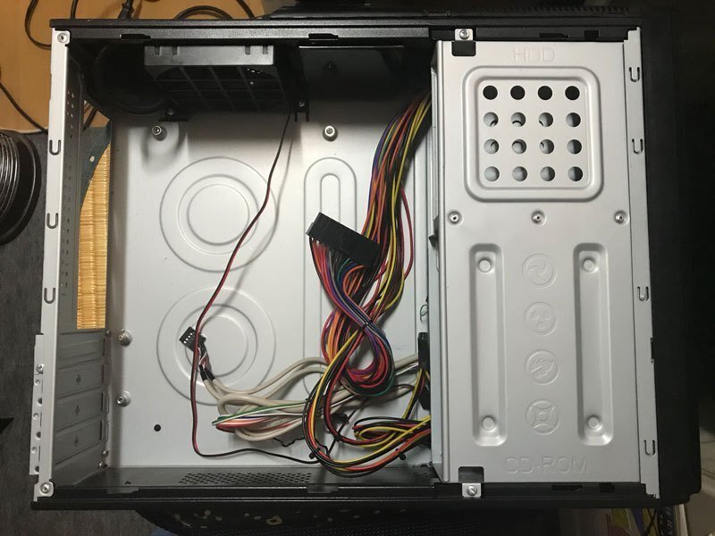 自作PCお蔵出し:スリムケースでフルサイズグラボを使用する件について