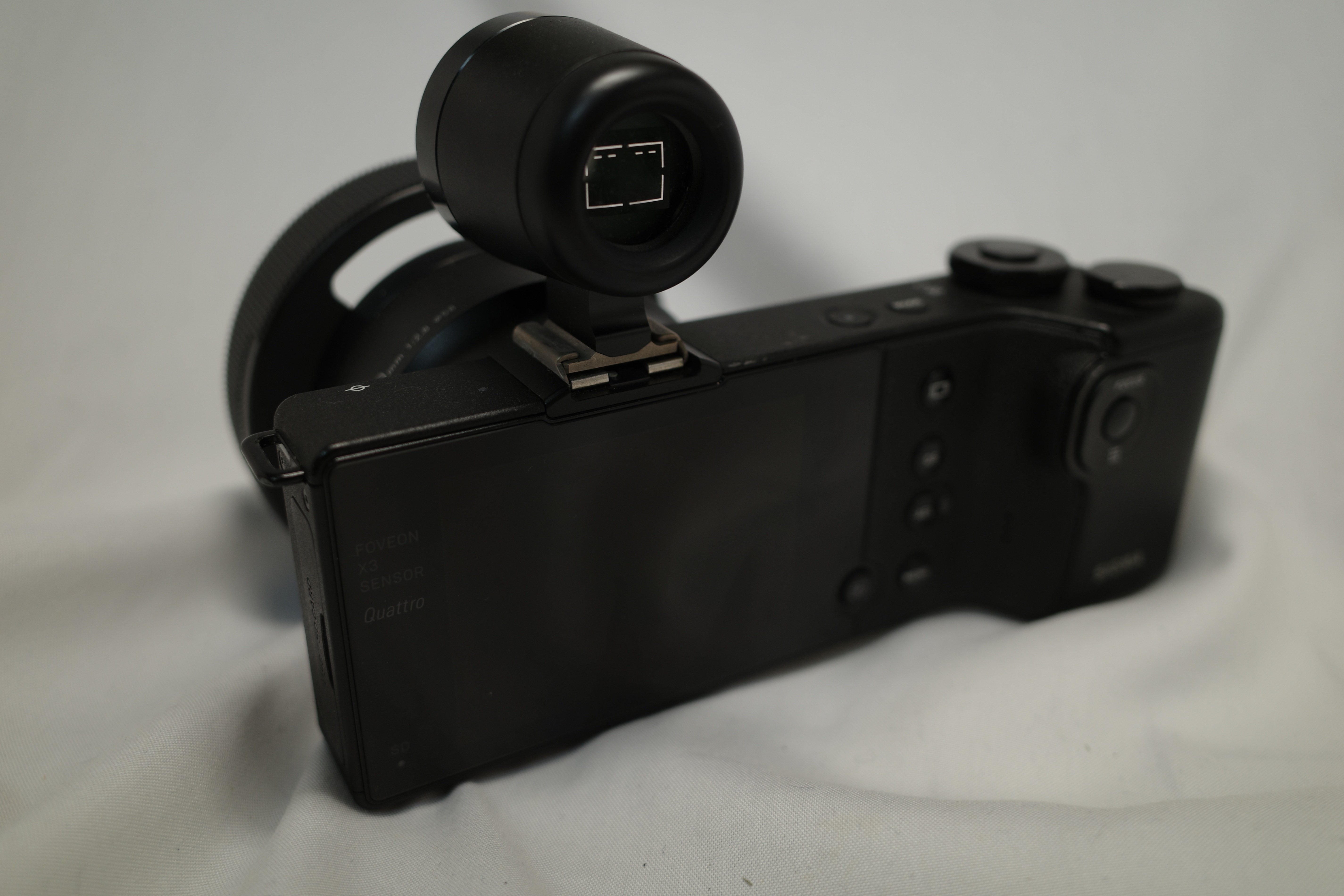 新旧カメラ遍歴第1回：さようならフォビオン。今まで魚をありがとう