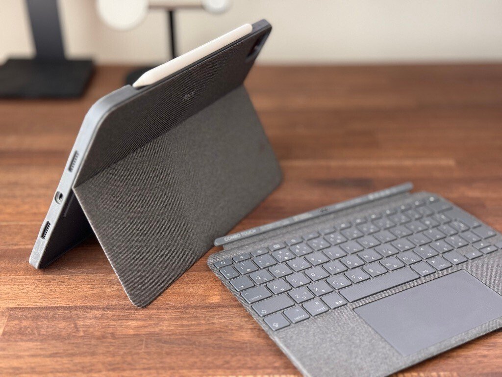 ロジクールCombo Touchレビュー！Magic Keyboardを超える究極のiPad