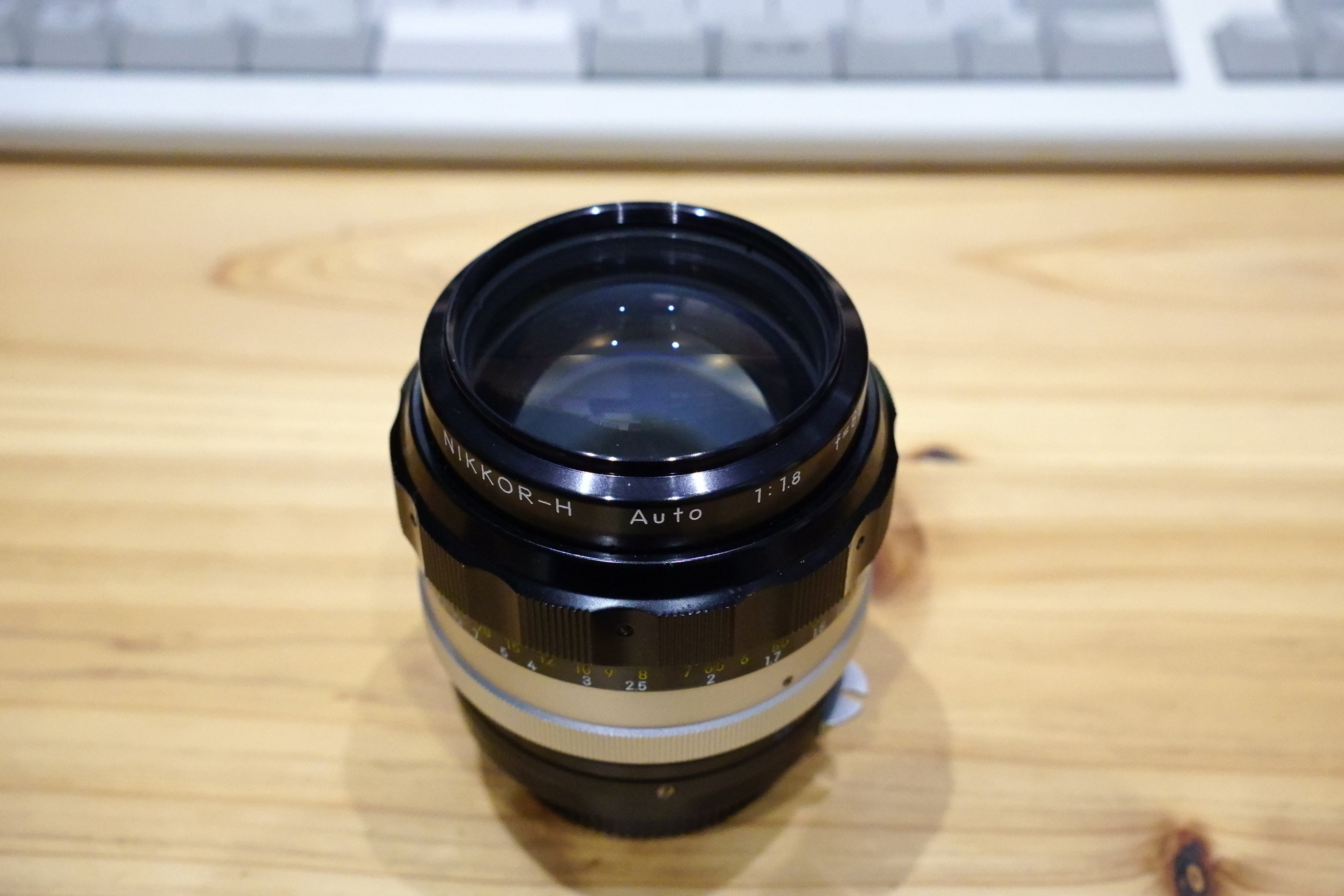 限界独身オタク男性が実家で眠っていたNikonのオールドレンズを使う話